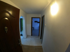 Apartament de V&acirc;nzare &ndash; decomandat 3 cam 70 mp
