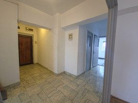 Ultracentral Tomis Mall 3 camere decomandat etaj 3/7