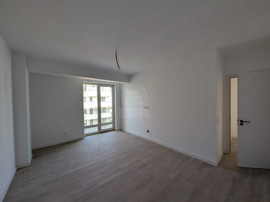 Apartament de 2 camere, decomandat, zona Tinertului