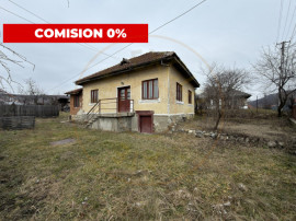 Casa individuală cu teren de 1.056 mp &ndash;C&acirc;mpulung Argeș!