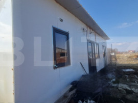 TEREN 520 MP INTRAVILAN +ANEXE-ctie cu panouri sandwich pe