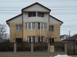 De v&acirc;nzare casa Ciorani - 180000 euro
