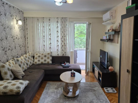 Vand apartament 2 camere in Deva, zona Titu Maiorescu, etaj 3,