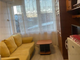 Colosseum; Camera cu baie mobilat utilat renovat Astra Orizont