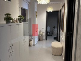 Vand ap 3 camere de lux etaj 1 , Chiajna-Str Sergent Ilie...