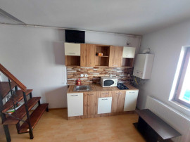 Aparatorii patriei etaj 5 mansarda studio