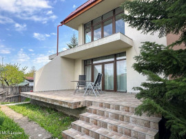 Tamasi - langa padure, casa 300 mp teren 711 mp, personal...