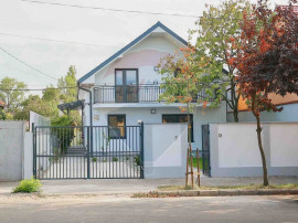 De &icirc;nchiriat casă full renovată &icirc;n 2023, 5 camere, pe...