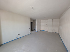 Apartament 45 mp, 2 camere, bloc cu lift, zona centrala EROILOR