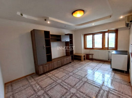 Apartament 3 camere decomandat, zona Pacurari - Moara de Fo