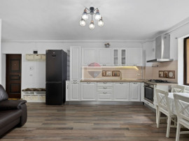 Apartament cu 3 camere si loc de parcare &icirc;n zona Aurel V...