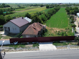 Teren 4.699mp sat Milcov de la sosea