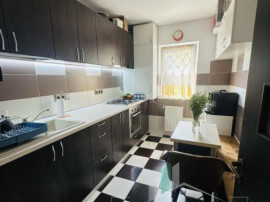 Apartament 2 camere + loc parcare de vanzare, &icirc;n Floresti