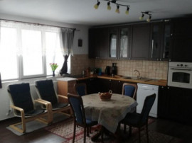 Apartament de 3 camere,64 mp, zona Vivo ,Florești