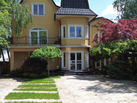 Investitie | Cladire cu 9 camere de v#226;nzare #238;n Sucea