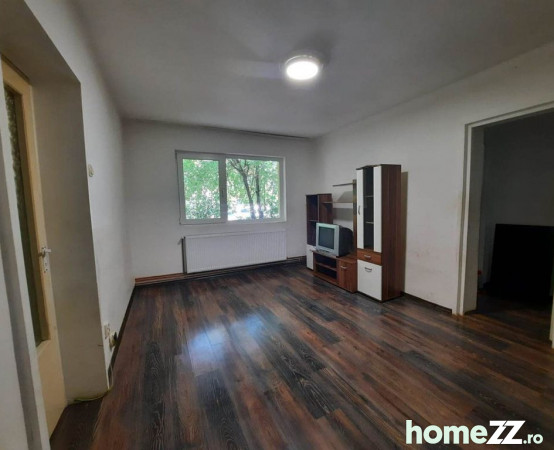 self Rise Air conditioner Apartament 2 camere, decomandat, zona Aurel Vlaicu, parter, 190 eur -  HomeZZ.ro