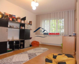 Bucatarie Spatioasa Apartament Cu 3 Camere In Targoviste M 45 000 Eur Homezz Ro