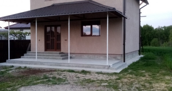 Casa si teren Mosoia la 12 km de Pitești