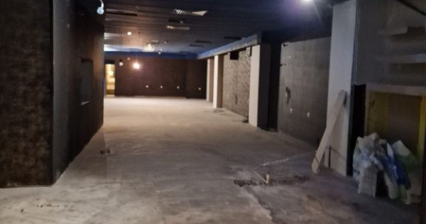 Centru Istoric 290 mp parter si Mezanin Open space trafic...