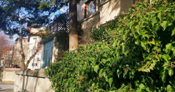 Apartament in Vila Interbelica/ 5 camere / Dorobanti
