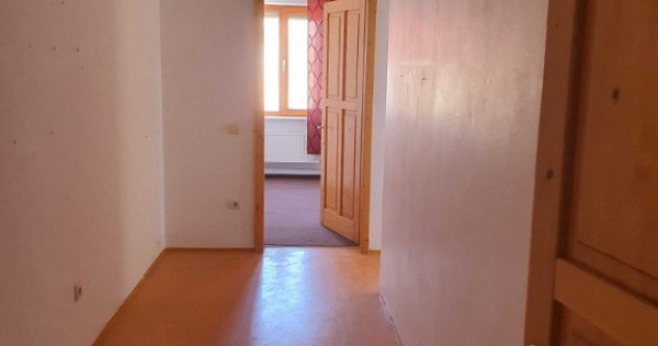 Apartament 4 camere in Vladimirescu