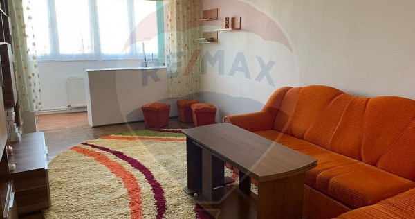 Apartament cu 2 camere de vânzare, zona Aurel Vlaicu.