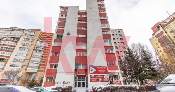 REZERVAT - Apartament 3 camere-B-dul Alexandru Vlahuta