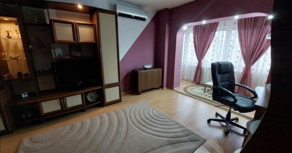 2 camere decomandat Centrul Civic-Toamnei, 10DE4