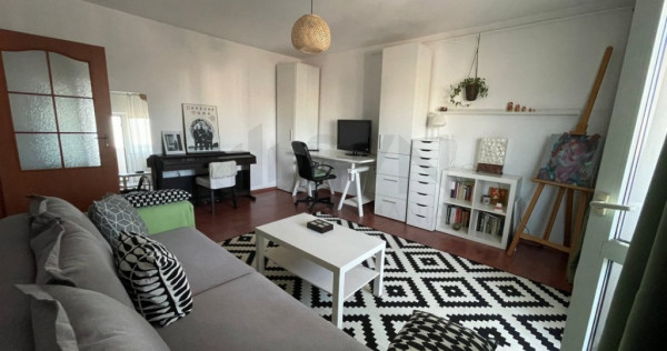 Apartament spatios 2 camere Mall Vitan