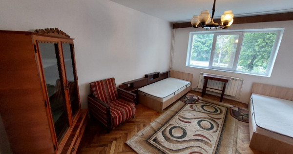 Apartament de 3 camere decomandat, in Deva, Balcescu, parter