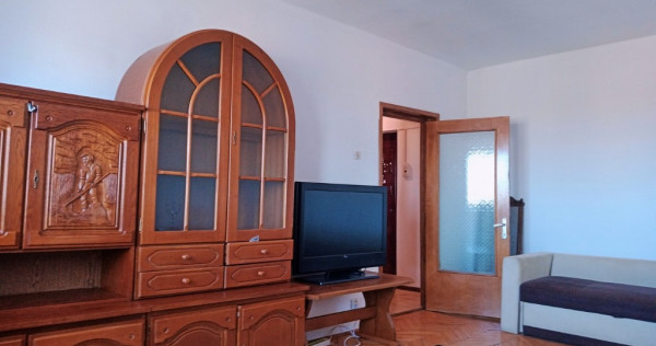 Apartament 2 camere, cu Centrala Termica proprie, zona Intim