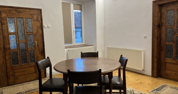 Apartament 3 camere in Centru Istoric