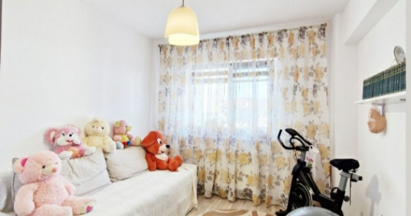 Reducere!!!! Apartament cu 3 camere, zona Ozana