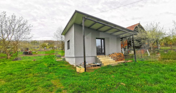 Casa, 2 camere, 80mp, zona Dealul Jelnei