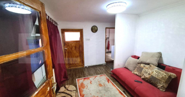 Apartament 3 camere, 90mp + pod foarte inalt, langa Piata Sf