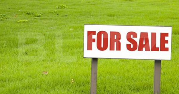 Teren intravilan, 1200 mp, zona Marginea