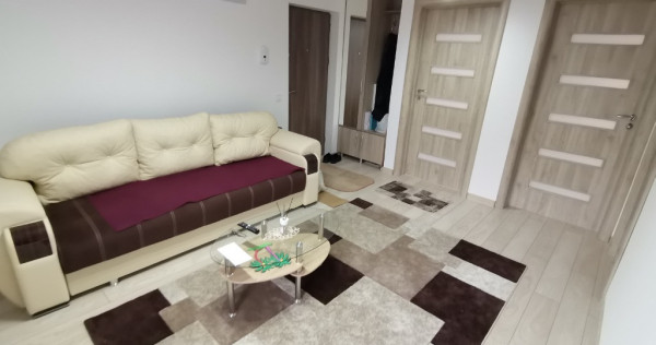 INCHIRIEZ apartament 3 camere ,recent renovat,zona Calea Cisnadiei