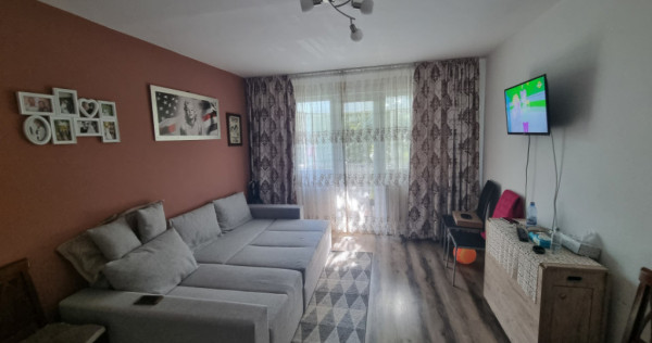 Apartament 3 camere, renovat-mobilat, etaj 2- Mioriței