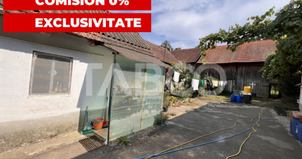 Casa de vanzare 4 camere 2 bai 1162 mp de curte si gradina i