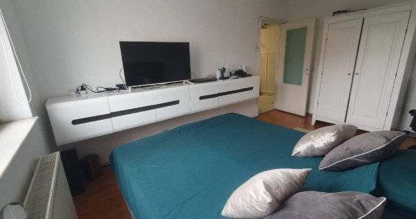 Apartament de 2 camere zona BARTOLOMEU