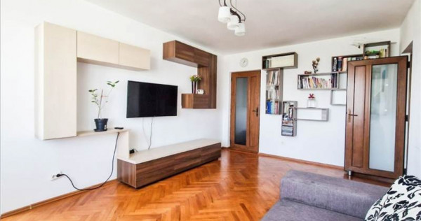 Apartament 3 camere etaj intermediar Astra-Saturn, Brasov