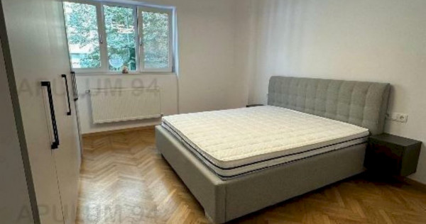 Apartament de inchiriat Universitate-Piata Rosetti