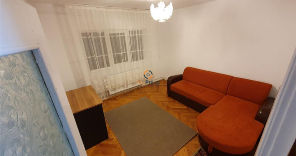 Apartament de 2 camere decomandat Aradulului Vest