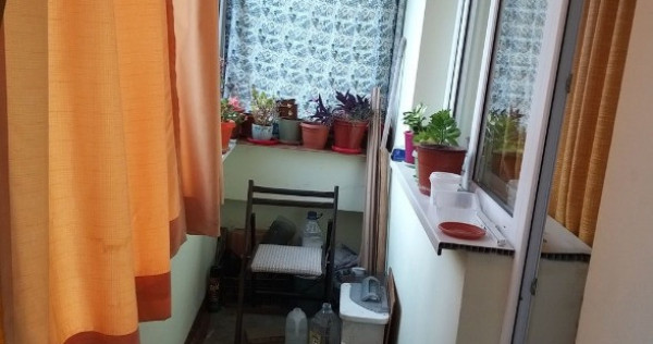 Apartament cu 3 camere Etaj 2 - Zona Marasesti