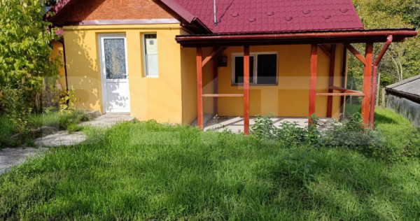 Casă 2 camere, terasa, curte ,zona liniștită l&acirc;ngă păd