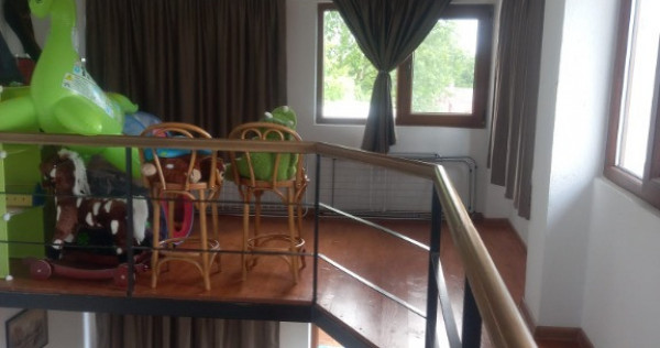 Casa P+1 zona centrala.