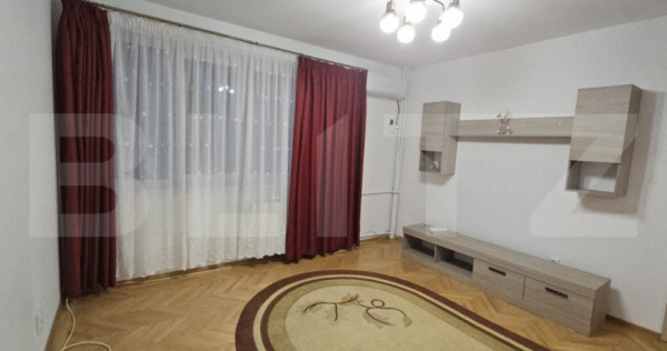 Apartament 2 camere , etaj intermediar , bloc anvelopat