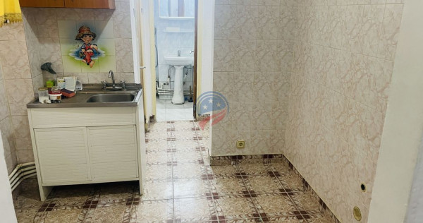 Apartament 2 camere Zona Pietii Zahana