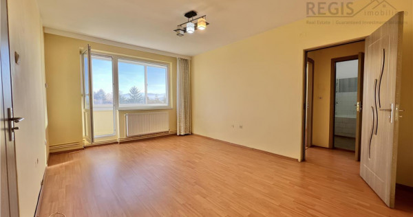 Apartament de 2 Camere Nemobilat in Astra la Etaj Intermedia