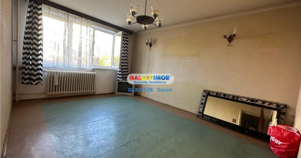 Apartamant 2 camere decomandat etaj intermediar